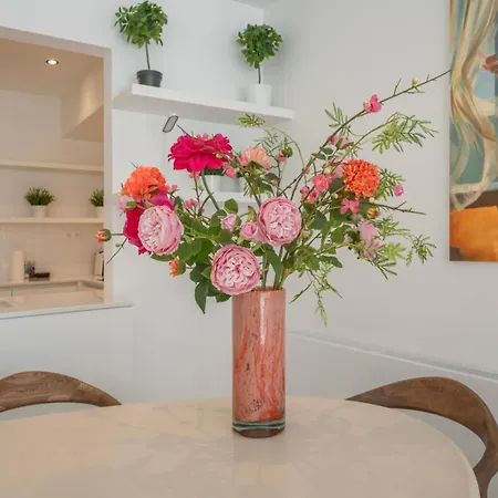 Elegant Seaside Retreat For Four - 'casa Luigi'